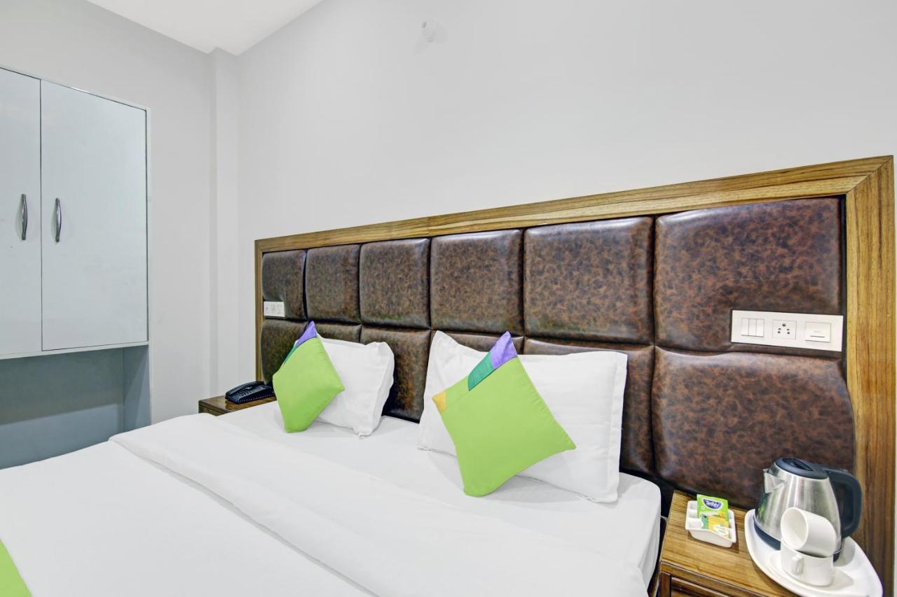 Hotel Treebo Royal Salute, Zirakpur Extérieur photo