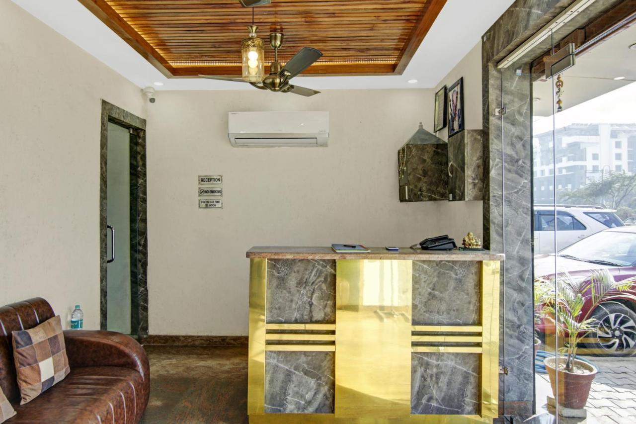 Hotel Treebo Royal Salute, Zirakpur Extérieur photo