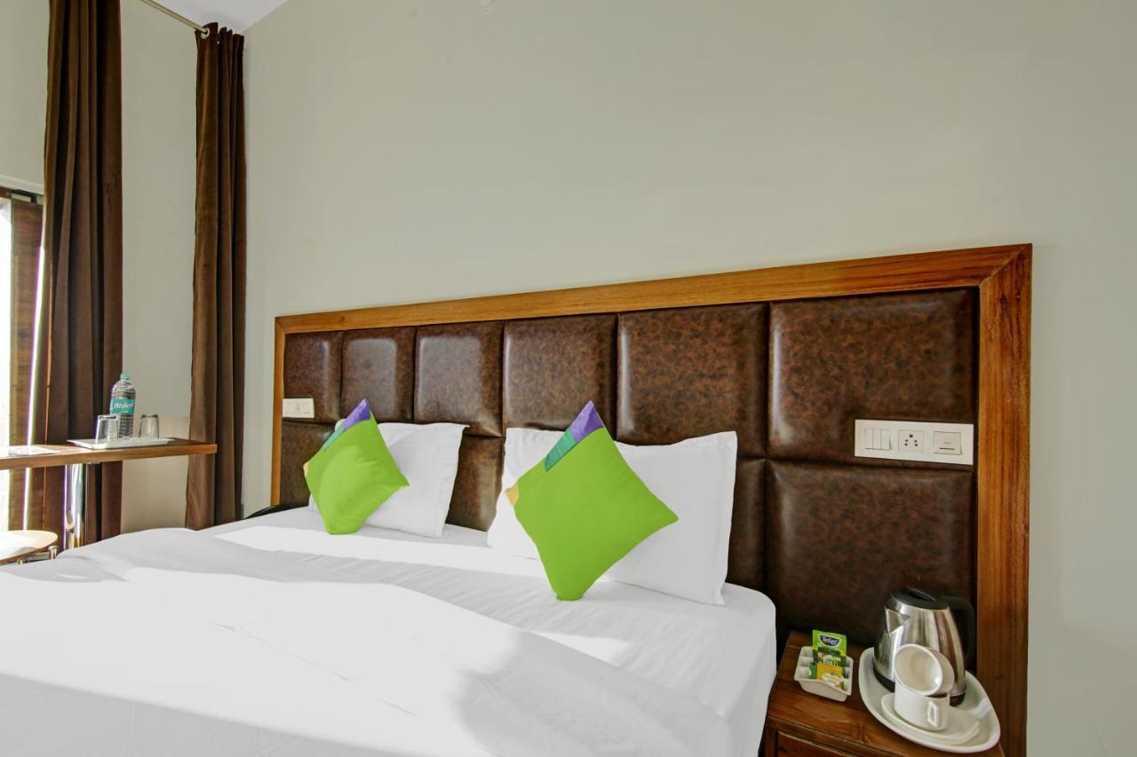 Hotel Treebo Royal Salute, Zirakpur Extérieur photo