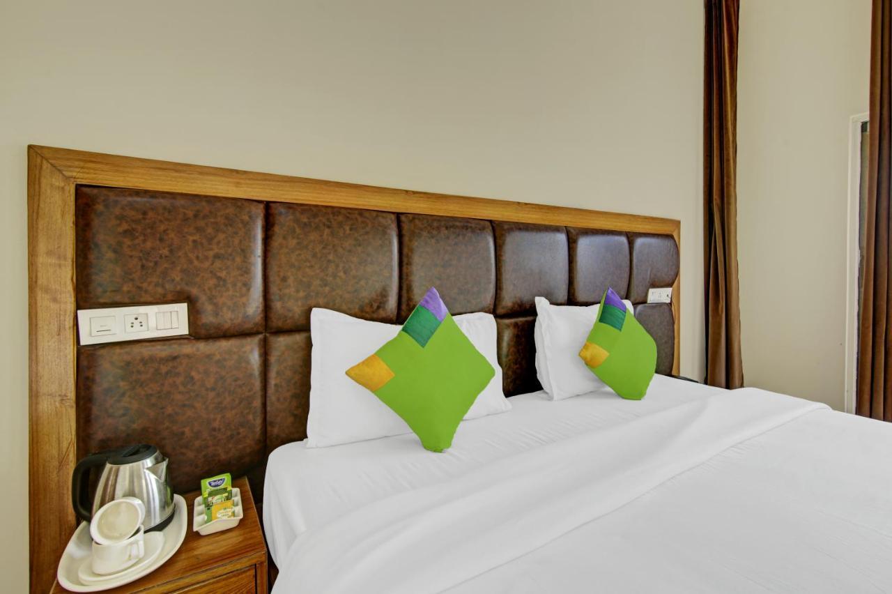Hotel Treebo Royal Salute, Zirakpur Extérieur photo